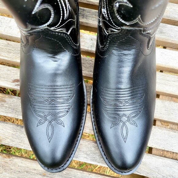 NWOB Laredo Black Leather Cowboy Boots - Style# 5740 - Size 10W - Picture 5 of 11